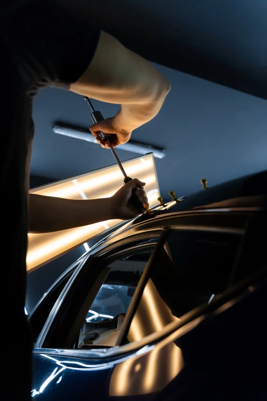 Lavorazioni in officina — riparazione ammaccature senza verniciatura
