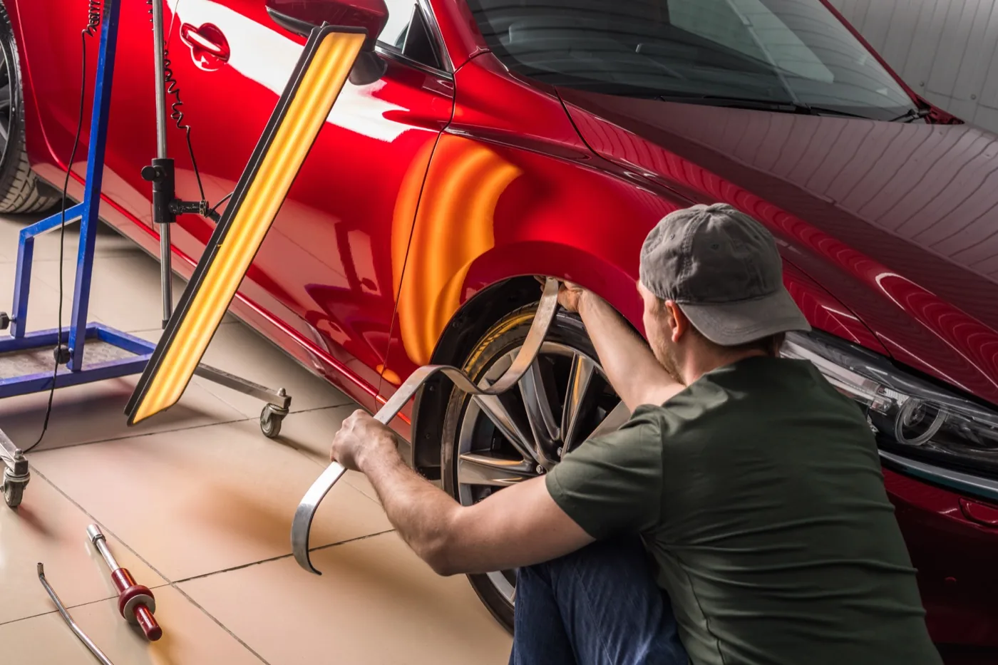 Riparazione ammaccature carrozzeria senza verniciatura